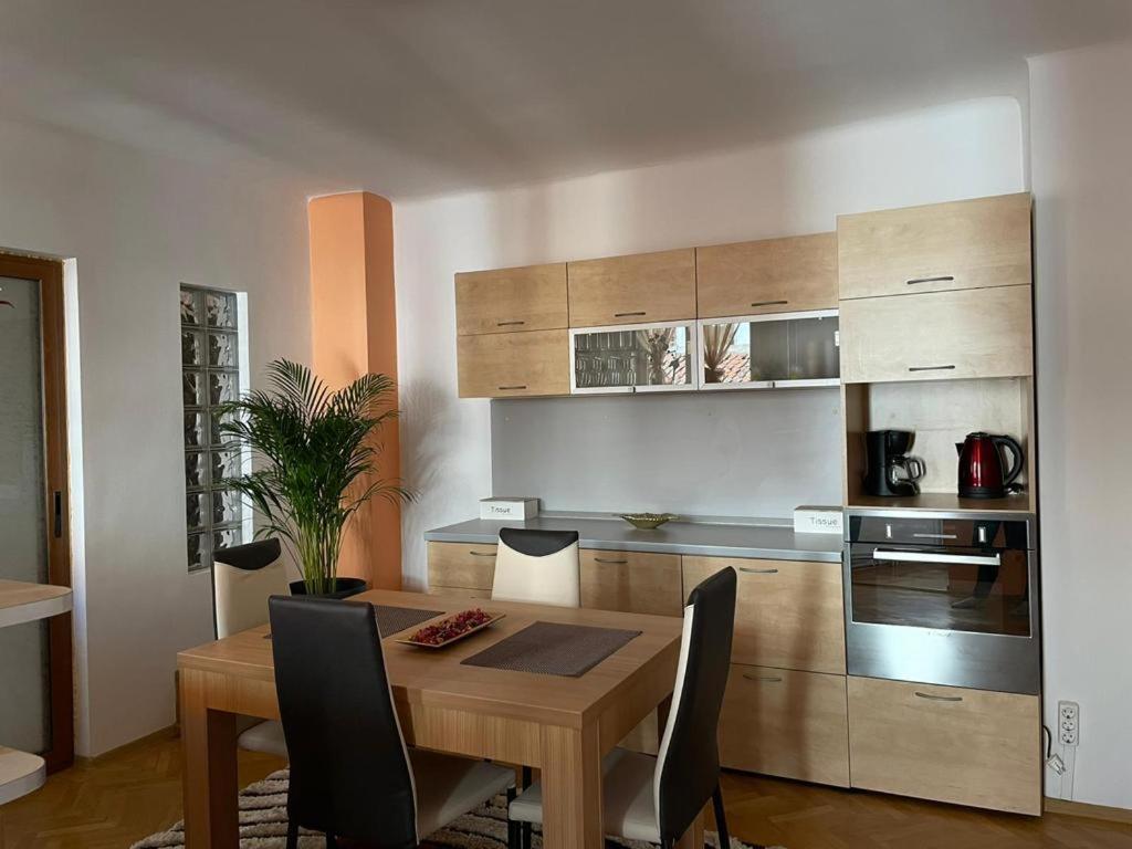 Winterland Sf.Ioan Appartement Braşov Buitenkant foto